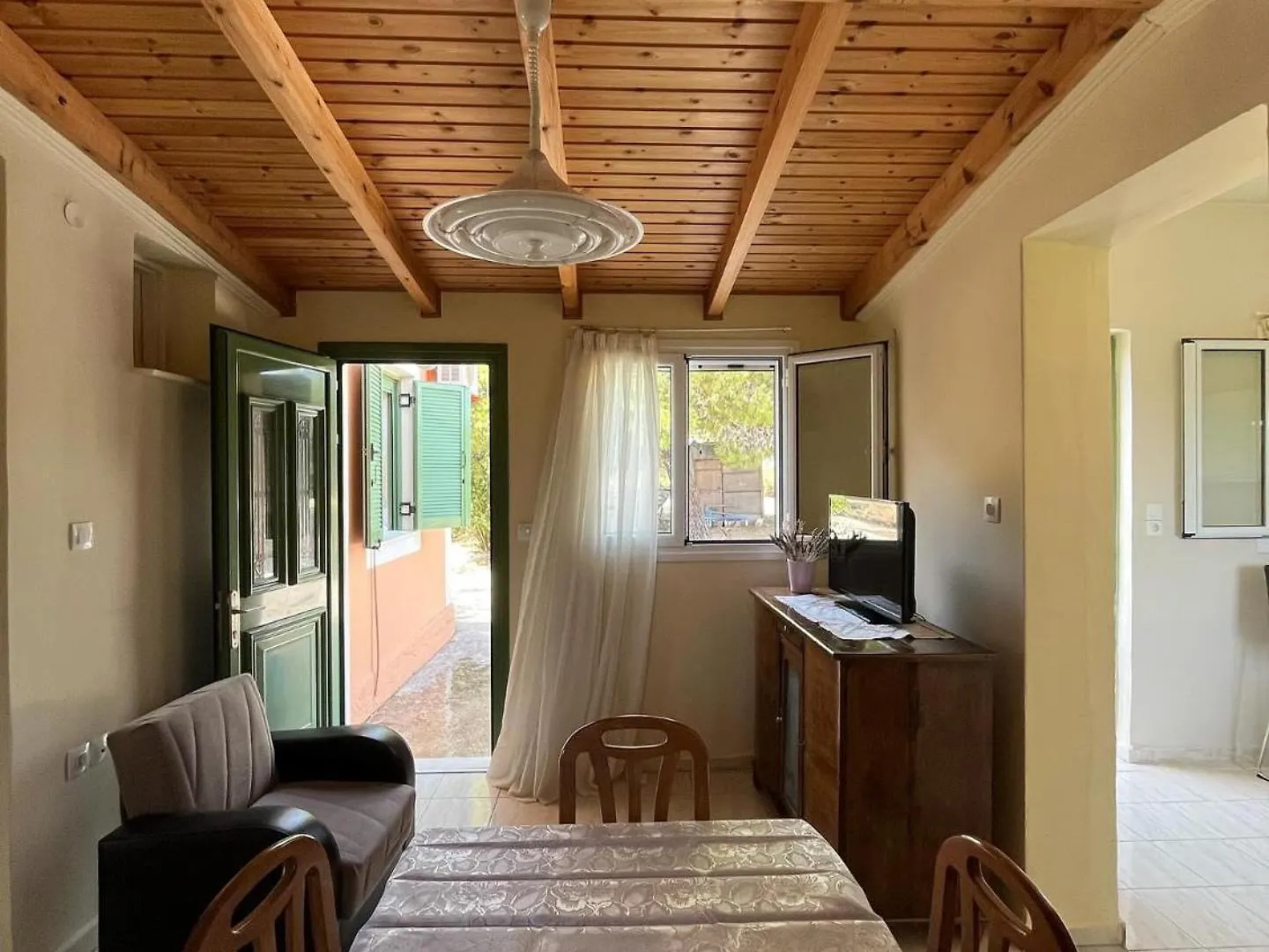 Holiday home Αύρα Villa Lixouri